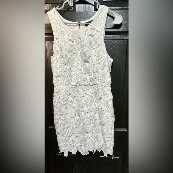 Astr White Floral Mini Dress - Picture 2 of 4